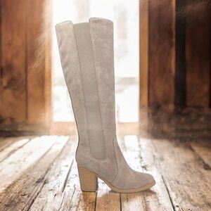 NWT Sugar Willetta Faux Suede Knee High Boot